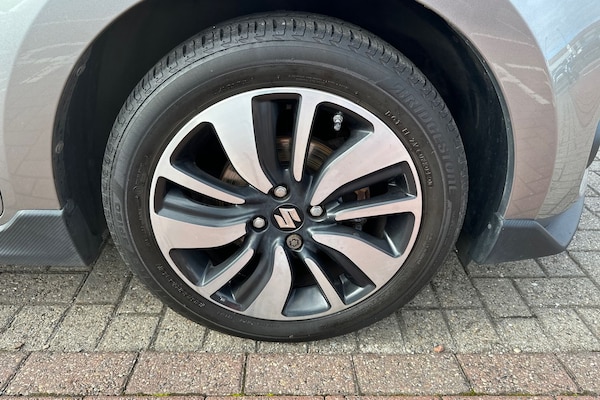 Used Suzuki Swift 2020 for sale - 76087651: Photo 3