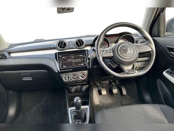 Used Suzuki Swift 2020 for sale - 76087651: Photo 4