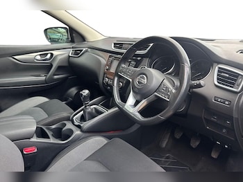 Used Nissan Qashqai 2018 for sale - 77797332: Photo