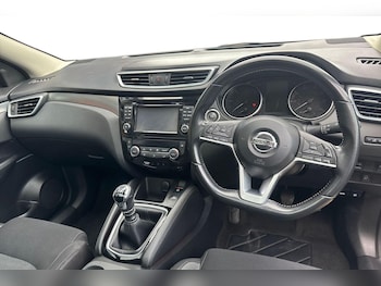 Used Nissan Qashqai 2018 for sale - 77797332: Photo