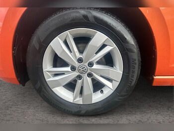 Used Volkswagen Polo 2019 for sale - 76476210: Photo