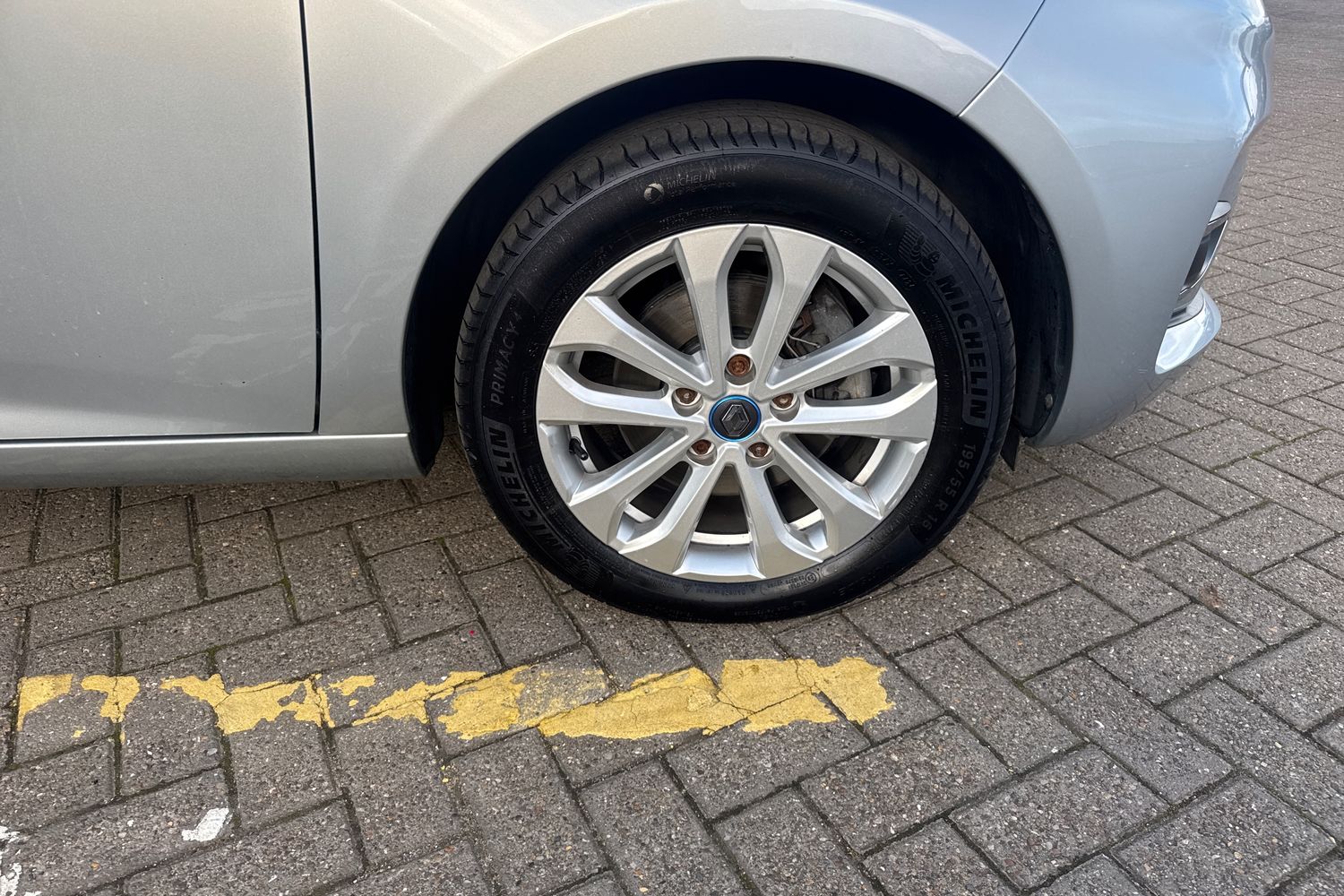 Used Renault Zoe 2020 for sale - 76193706: Photo 3