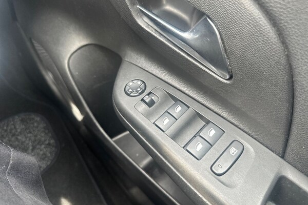Used Vauxhall Corsa 2022 for sale - 74137963: Photo 15