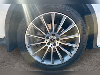 Used Mercedes-Benz GLC 2017 for sale - 75452480: Photo