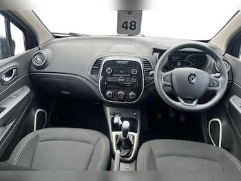 Used Renault Captur 2018 for sale - 75713428: Photo