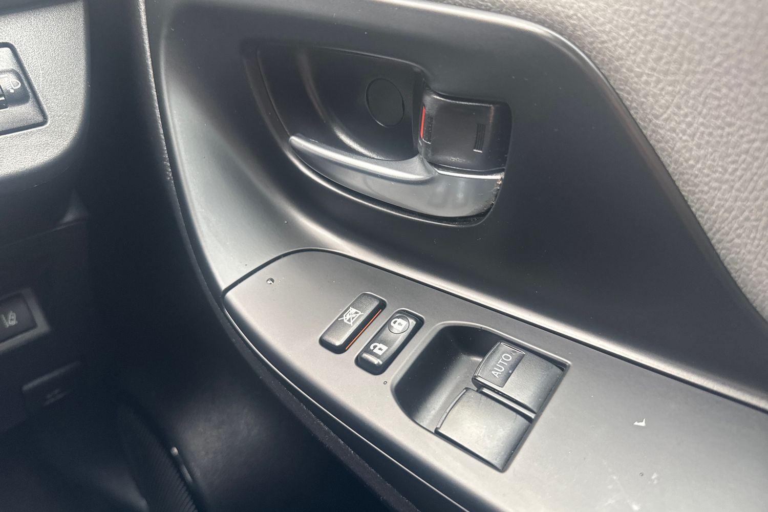 Used Toyota Yaris 2018 for sale - 76588114: Photo 24