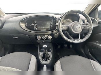 Used Toyota Aygo X 2023 for sale - 78177344: Photo