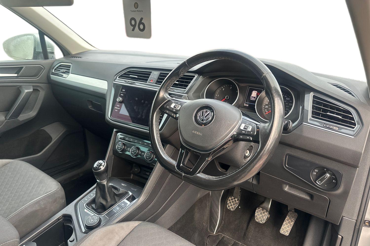 Used Volkswagen Tiguan 2020 for sale - 76063125: Photo 2