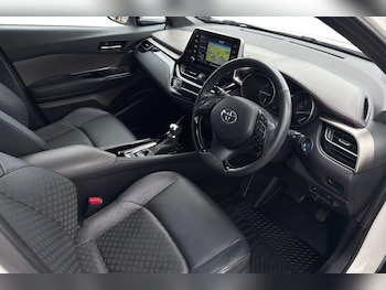 Used Toyota C-HR 2020 for sale - 79014767: Photo