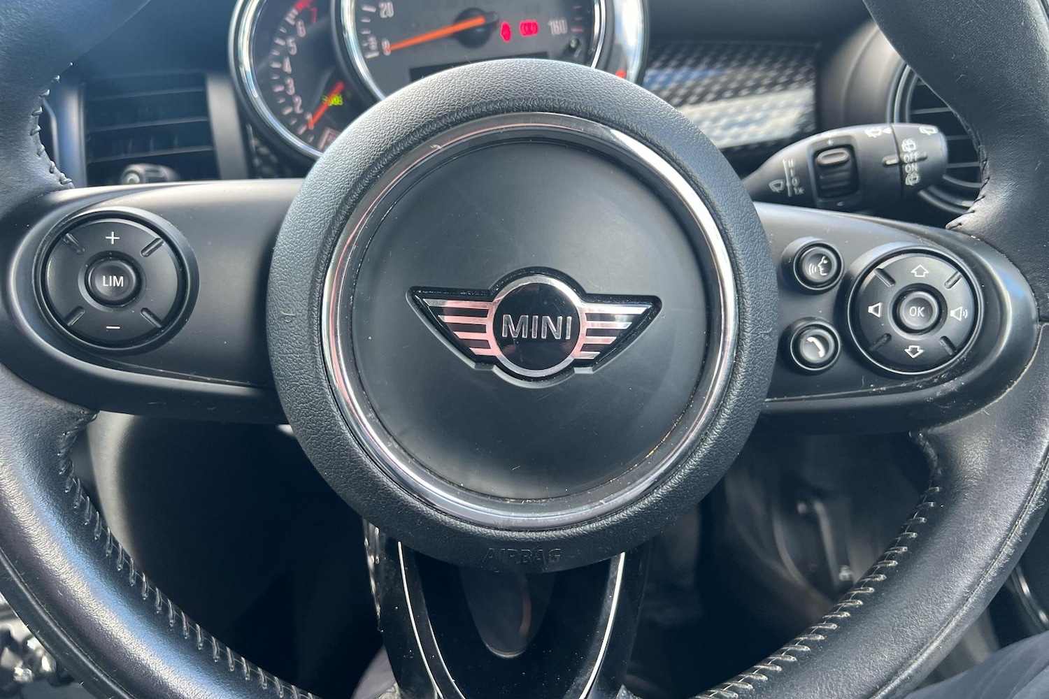 Used MINI Hatch 2018 for sale - 76243456: Photo 18