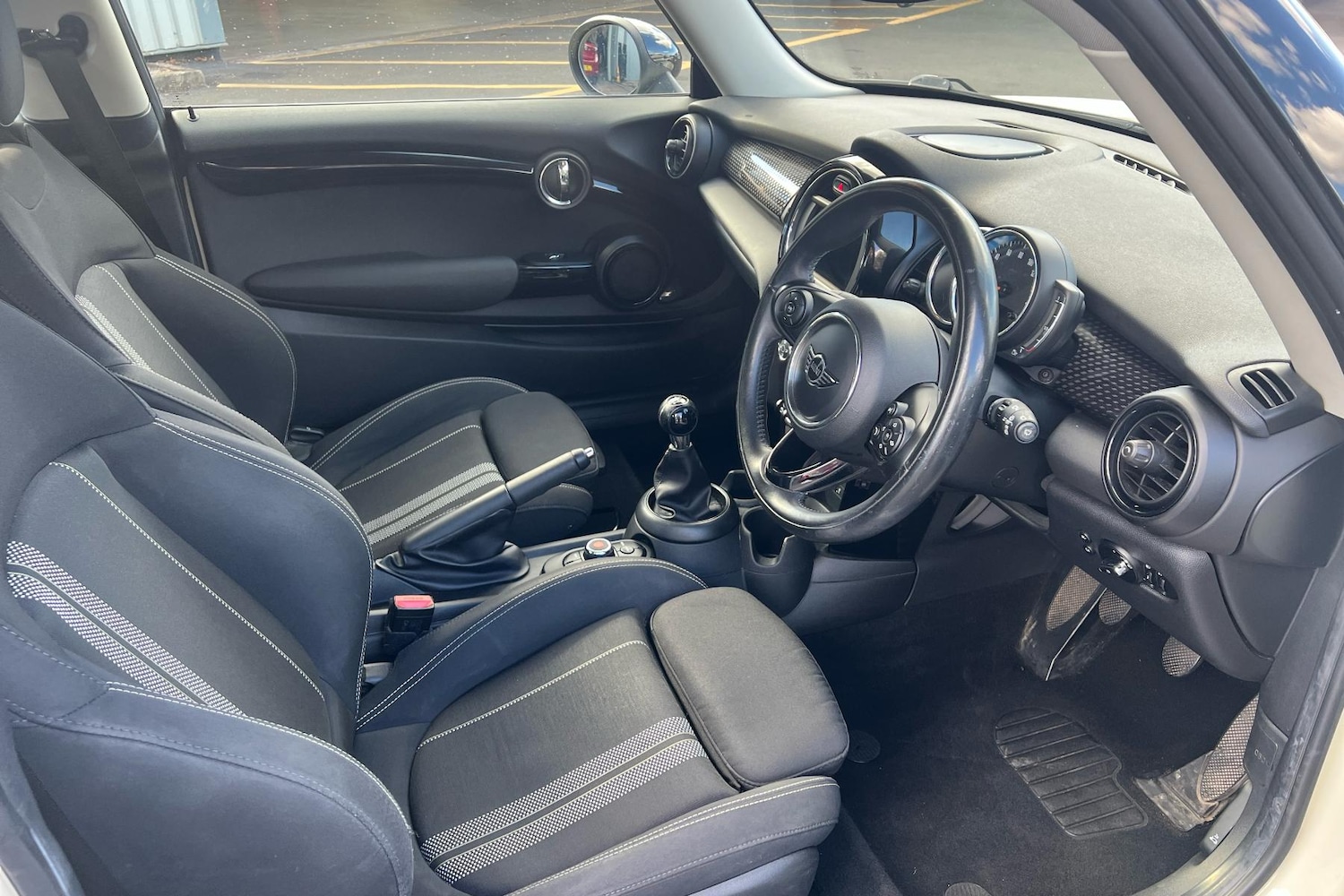 Used MINI Hatch 2018 for sale - 76243456: Photo 2