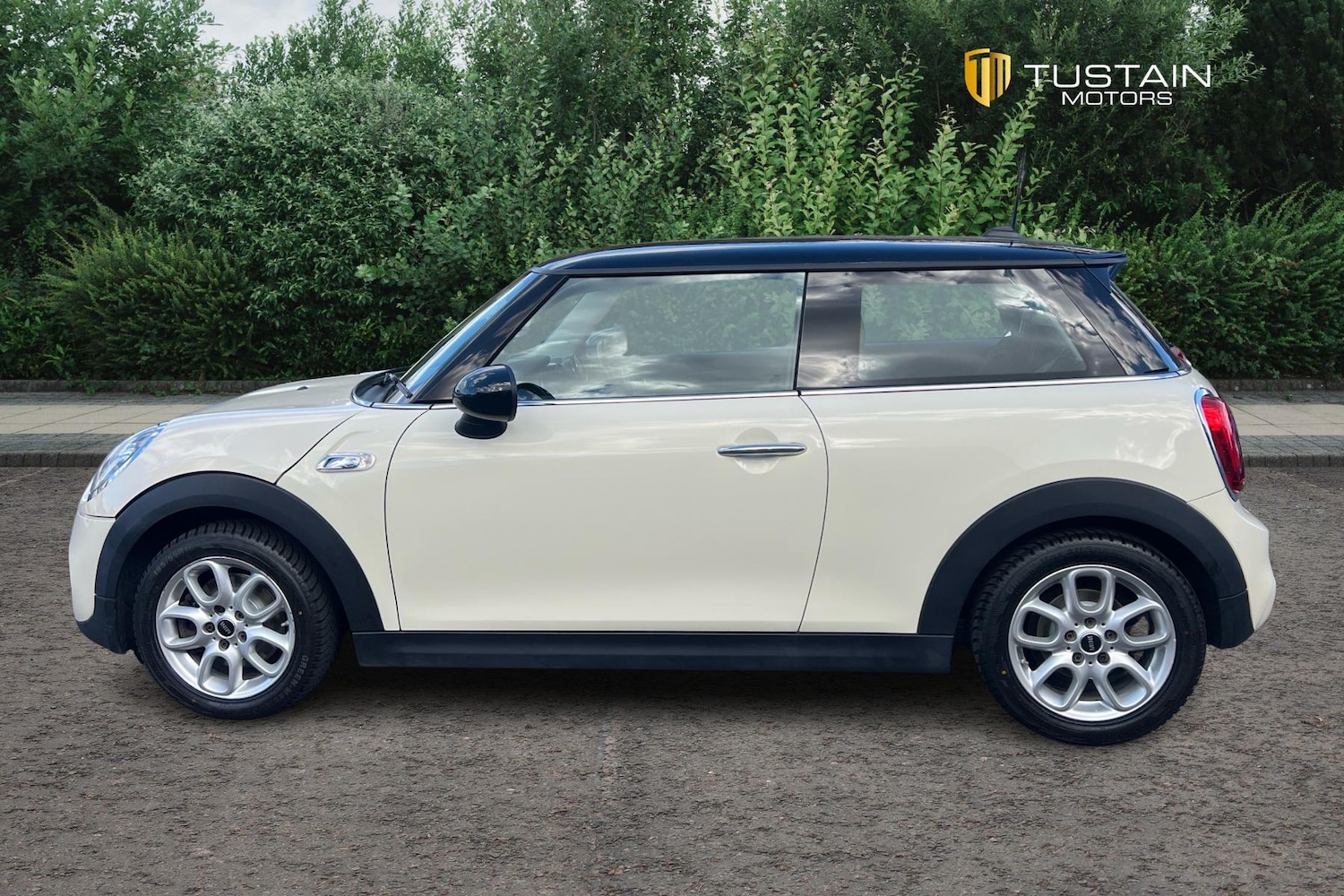 Used MINI Hatch 2018 for sale - 76243456: Photo 9