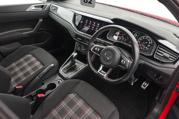 Used Volkswagen Polo 2020 for sale - 76087655: Photo 2