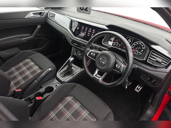 Used Volkswagen Polo 2020 for sale - 76087655: Photo 2