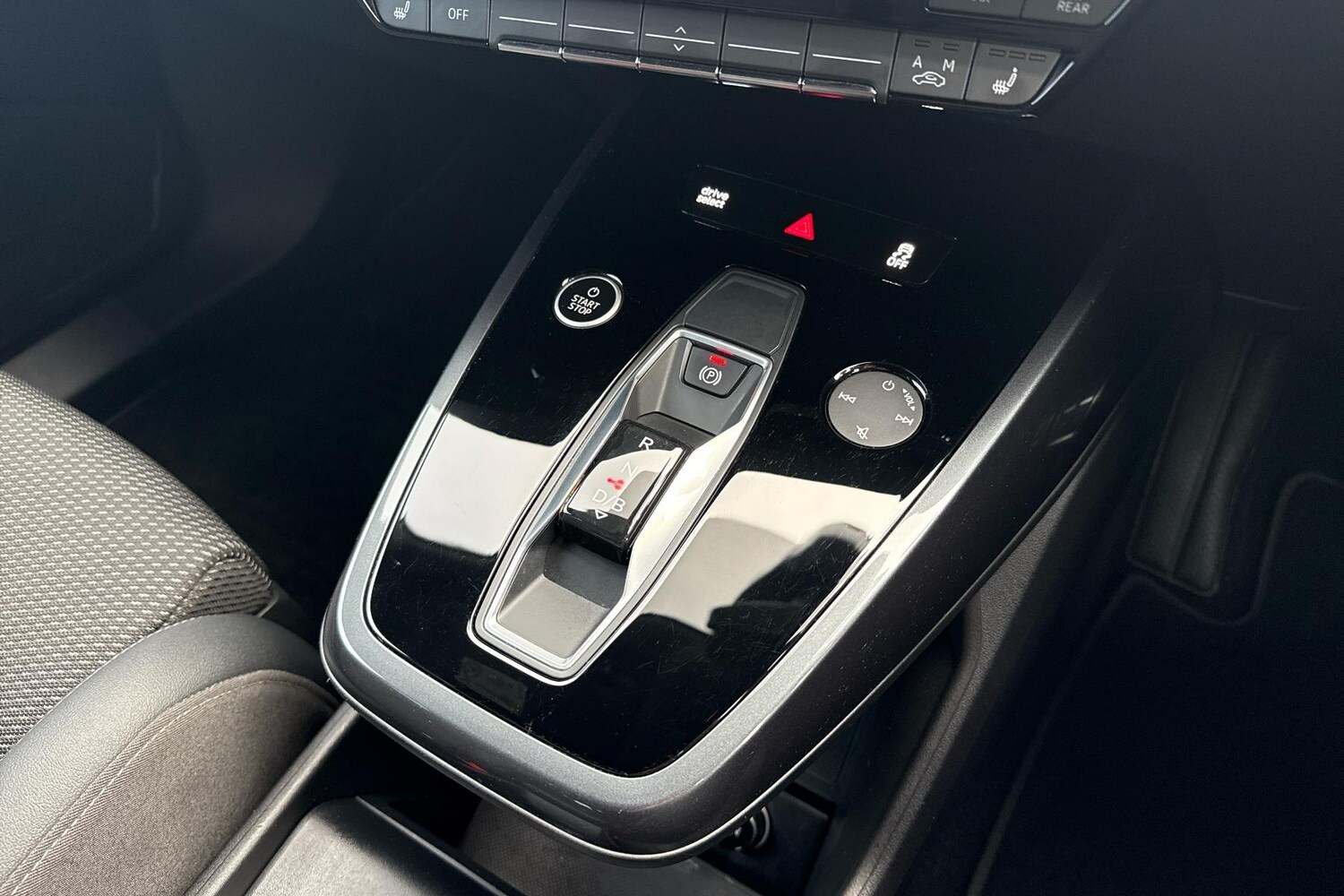 Used Audi Q4 e-tron 2023 for sale - 76351484: Photo 14