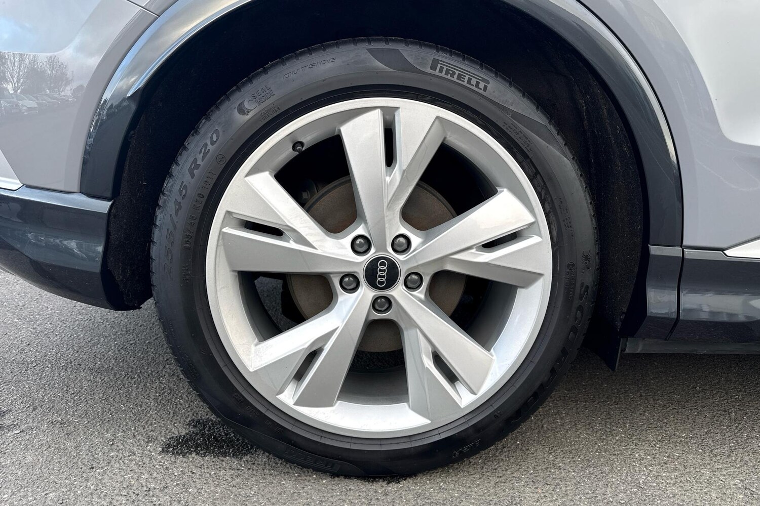 Used Audi Q4 e-tron 2023 for sale - 76351484: Photo 3