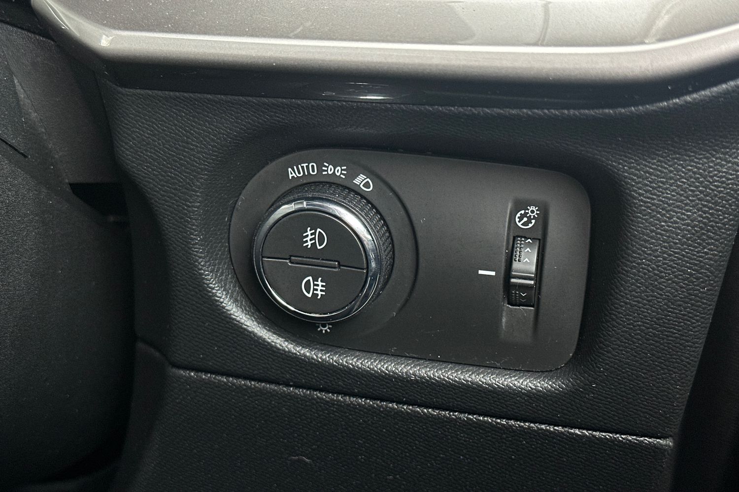 Used Vauxhall Mokka Electric 2022 for sale - 75868872: Photo 22