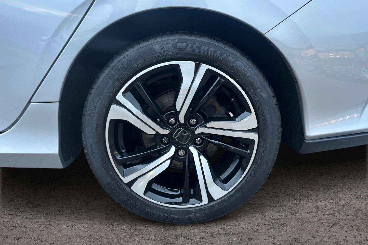 Used Honda Civic 2019 for sale - 76411508: Photo 3