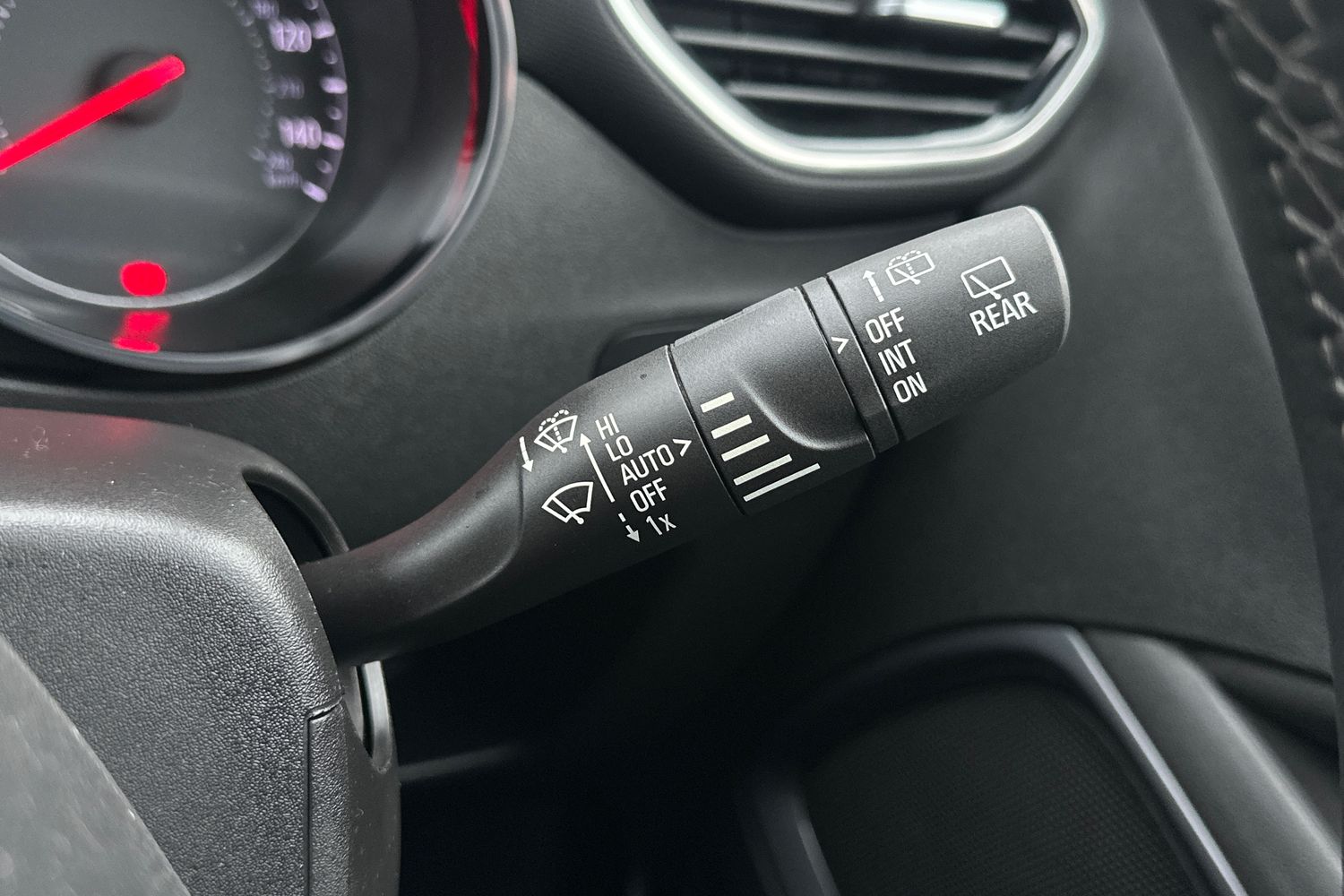 Used Vauxhall Crossland 2021 for sale - 76968243: Photo 22