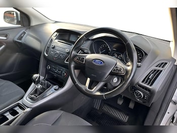 Used Ford Focus 2015 for sale - 76488282: Photo