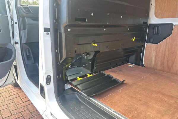 Used Vauxhall Vivaro 2020 for sale - 76155985: Photo 23