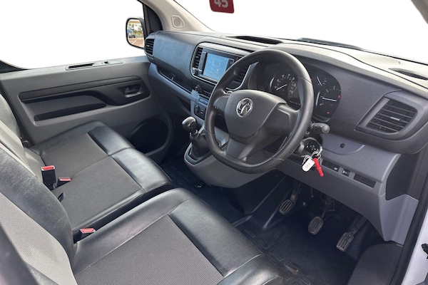 Used Vauxhall Vivaro 2020 for sale - 76155985: Photo 2