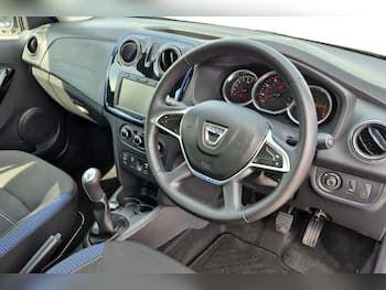 Used Dacia Logan MCV Stepway 2020 for sale - 79823515: Photo