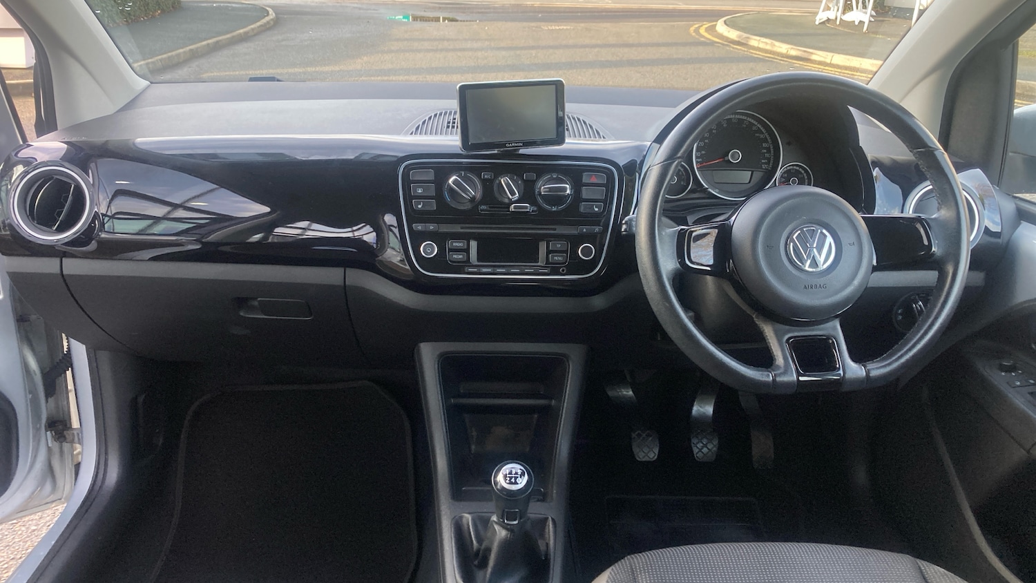 Used Volkswagen up! 2013 for sale - 76960656: Photo 10