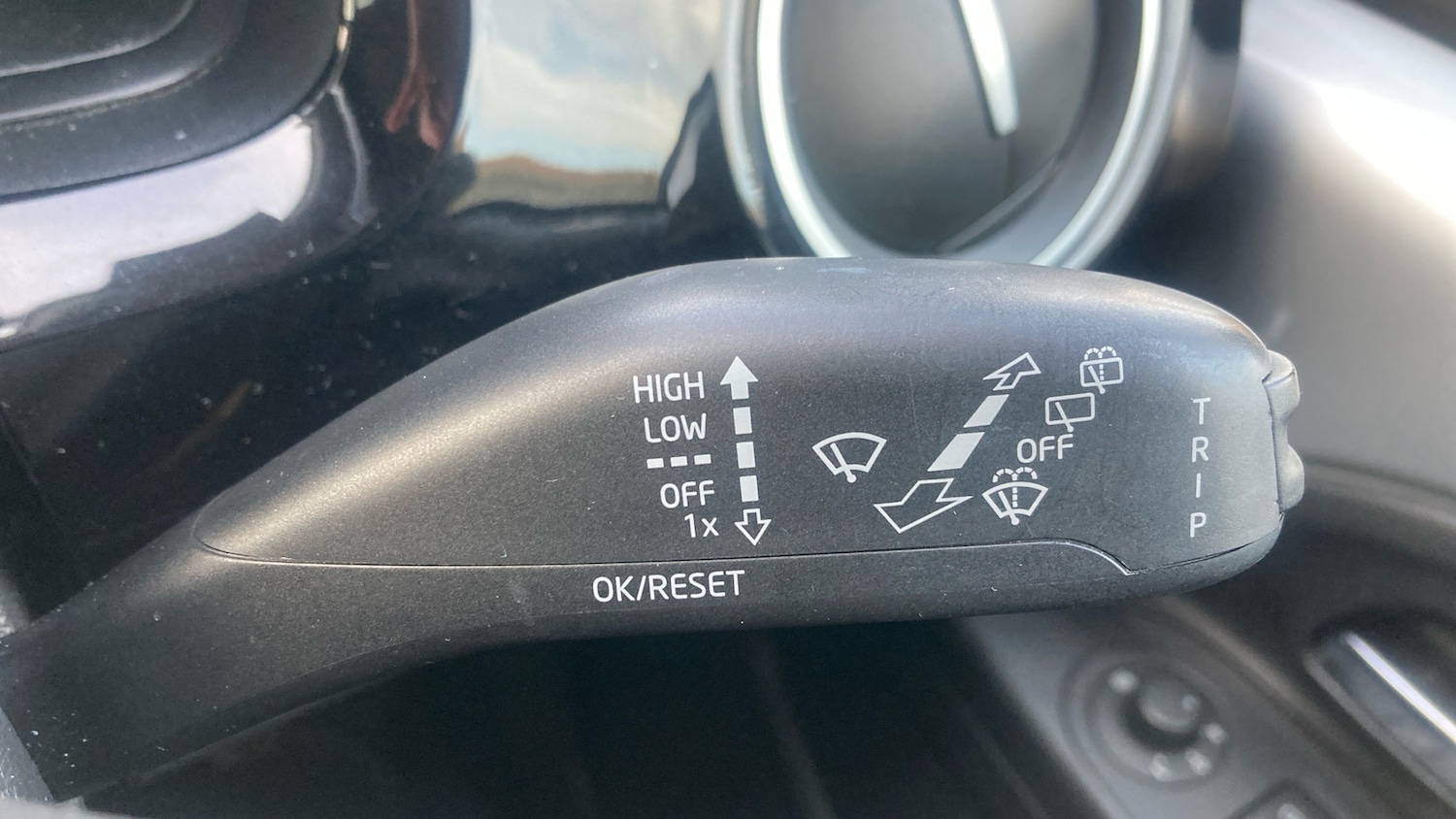 Used Volkswagen up! 2013 for sale - 76960656: Photo 24