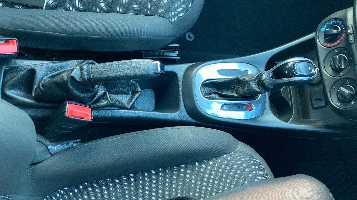 Used Vauxhall Corsa 2018 for sale - 77087272: Photo 39