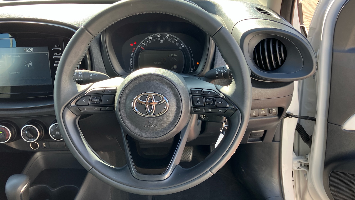 Used Toyota Aygo X 2023 for sale - 76450258: Photo 8