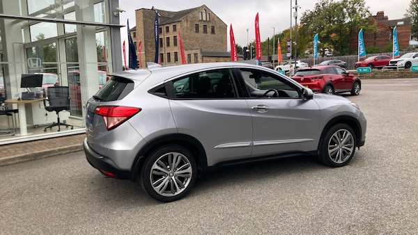 Used Honda HR-V 2018 for sale - 76232266: Photo 17
