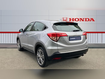 Used Honda HR-V 2018 for sale - 76232266: Photo 3