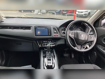 Used Honda HR-V 2018 for sale - 76232266: Photo 4