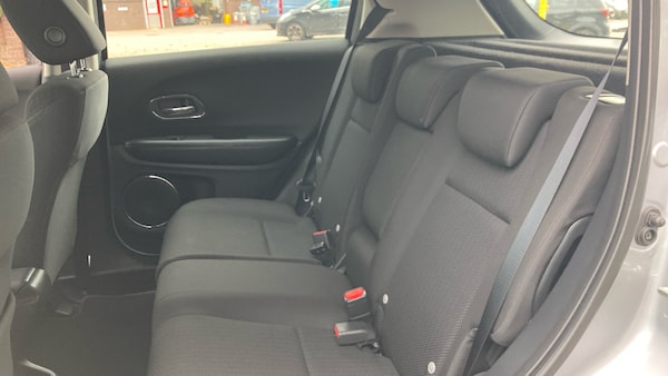 Used Honda HR-V 2018 for sale - 76232266: Photo 8