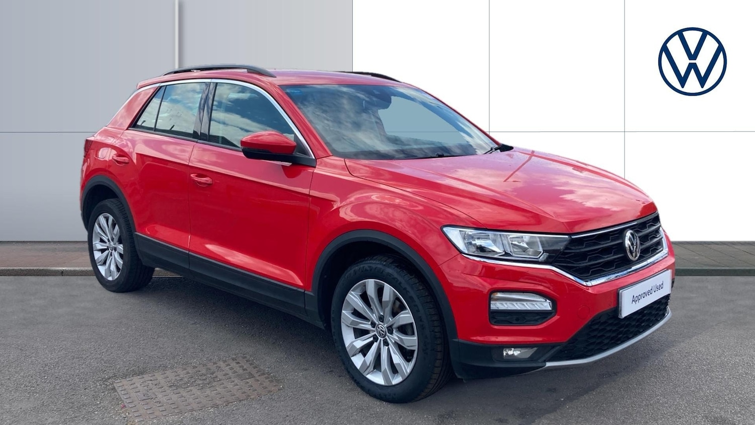 Used Volkswagen T-Roc 2020 for sale - 76319523: Photo 1