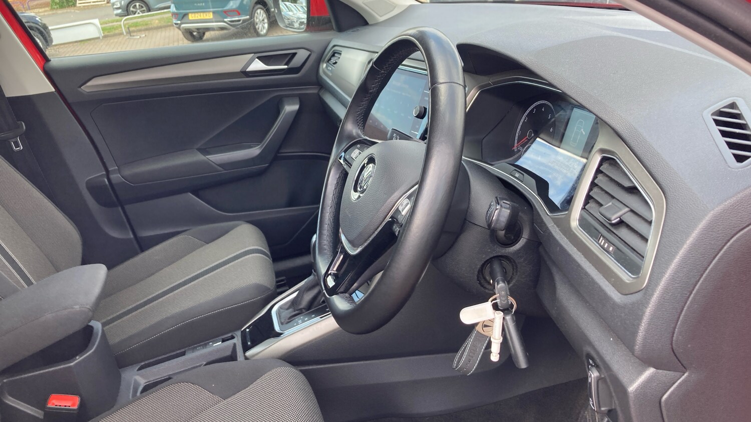 Used Volkswagen T-Roc 2020 for sale - 76319523: Photo 15