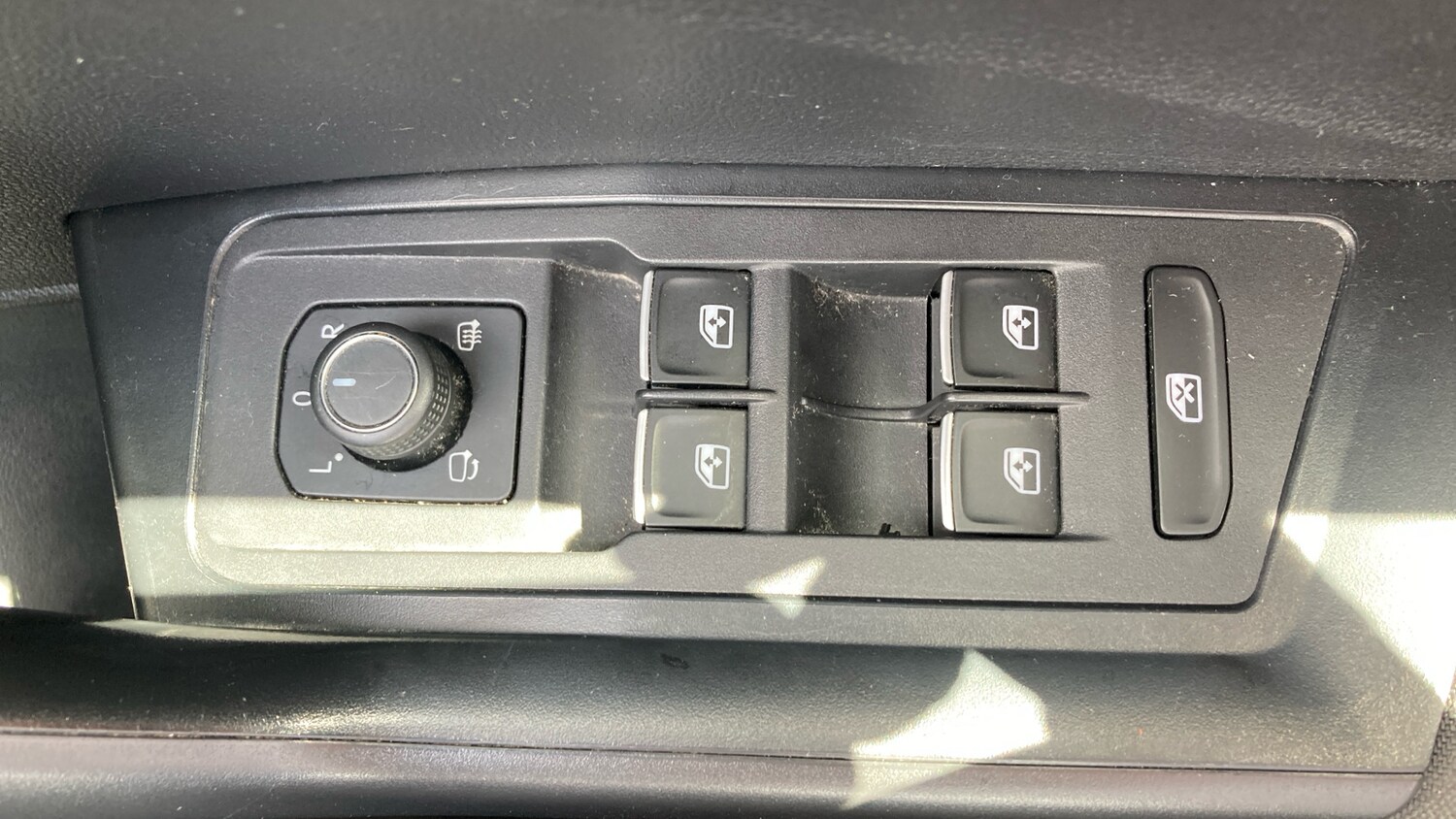 Used Volkswagen T-Roc 2020 for sale - 76319523: Photo 27