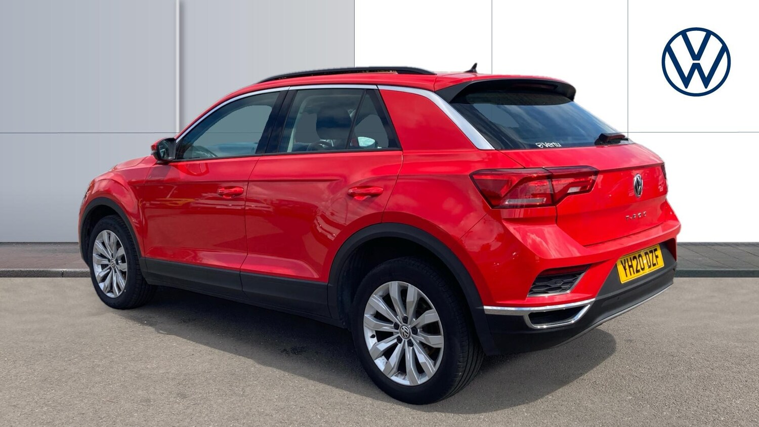 Used Volkswagen T-Roc 2020 for sale - 76319523: Photo 3