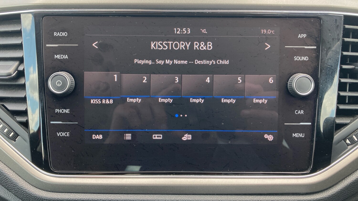 Used Volkswagen T-Roc 2020 for sale - 76319523: Photo 39