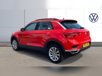 Used Volkswagen T-Roc 2020 for sale - 76319523: Photo
