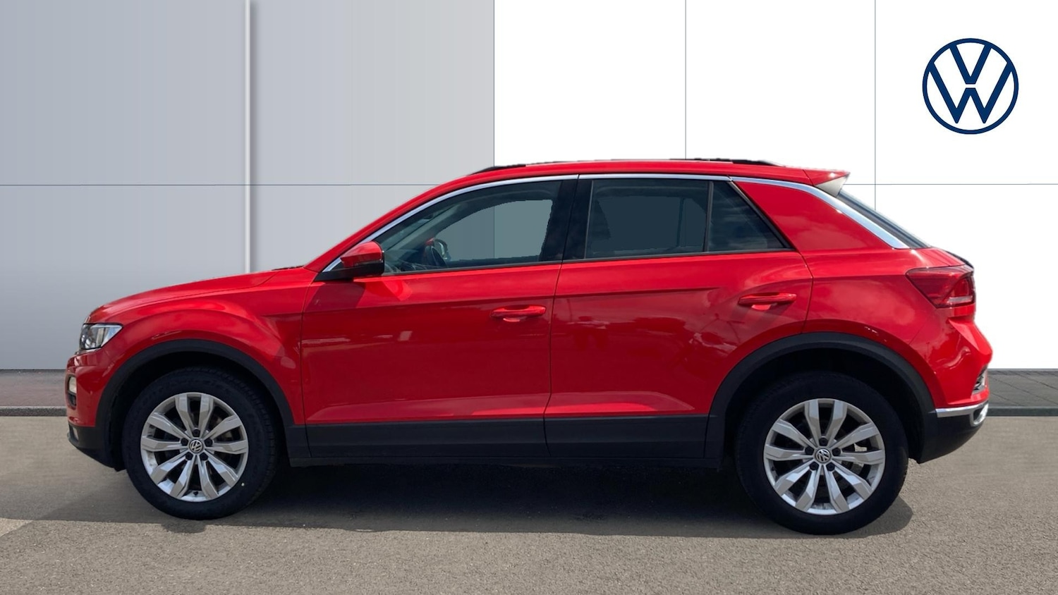 Used Volkswagen T-Roc 2020 for sale - 76319523: Photo 4