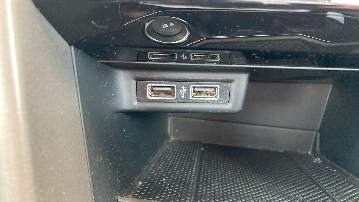 Used Volkswagen T-Roc 2020 for sale - 76319523: Photo 42