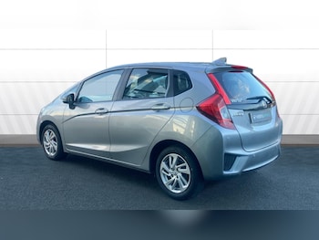 Used Honda Jazz 2016 for sale - 76749816: Photo