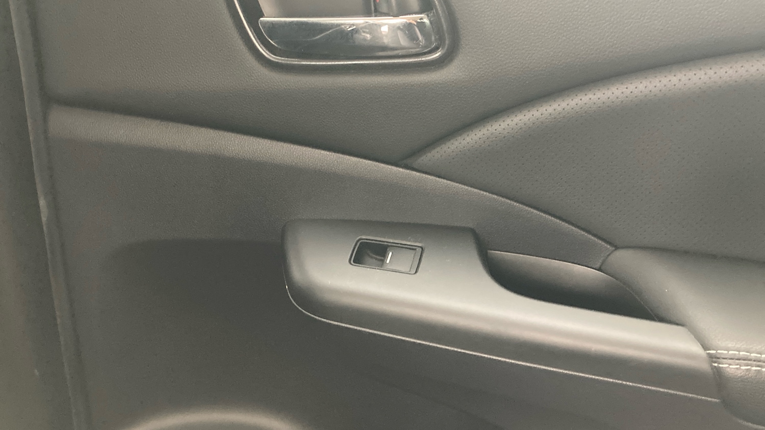 Used Honda CR-V 2018 for sale - 76492099: Photo 33