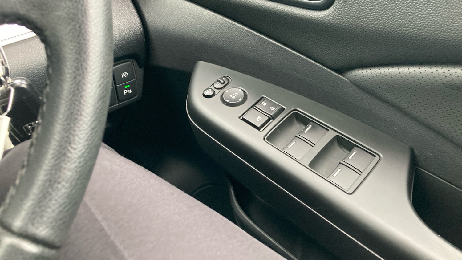 Used Honda CR-V 2018 for sale - 76492099: Photo 42