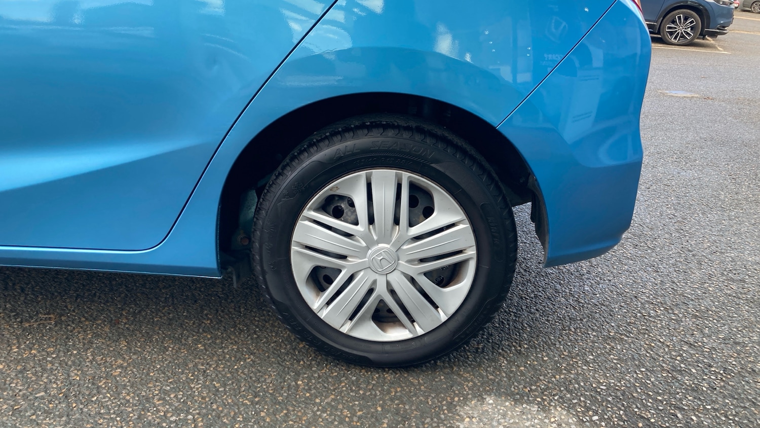 Used Honda Jazz 2018 for sale - 76684742: Photo 14