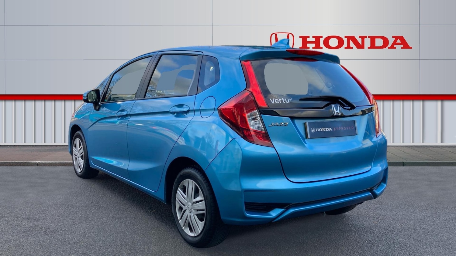 Used Honda Jazz 2018 for sale - 76684742: Photo 3