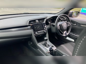 Used Honda Civic 2021 for sale - 75616460: Photo