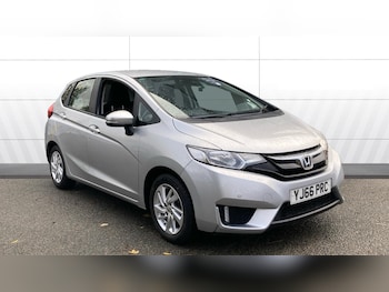 Used Honda Jazz 2017 for sale - 76465990: Photo